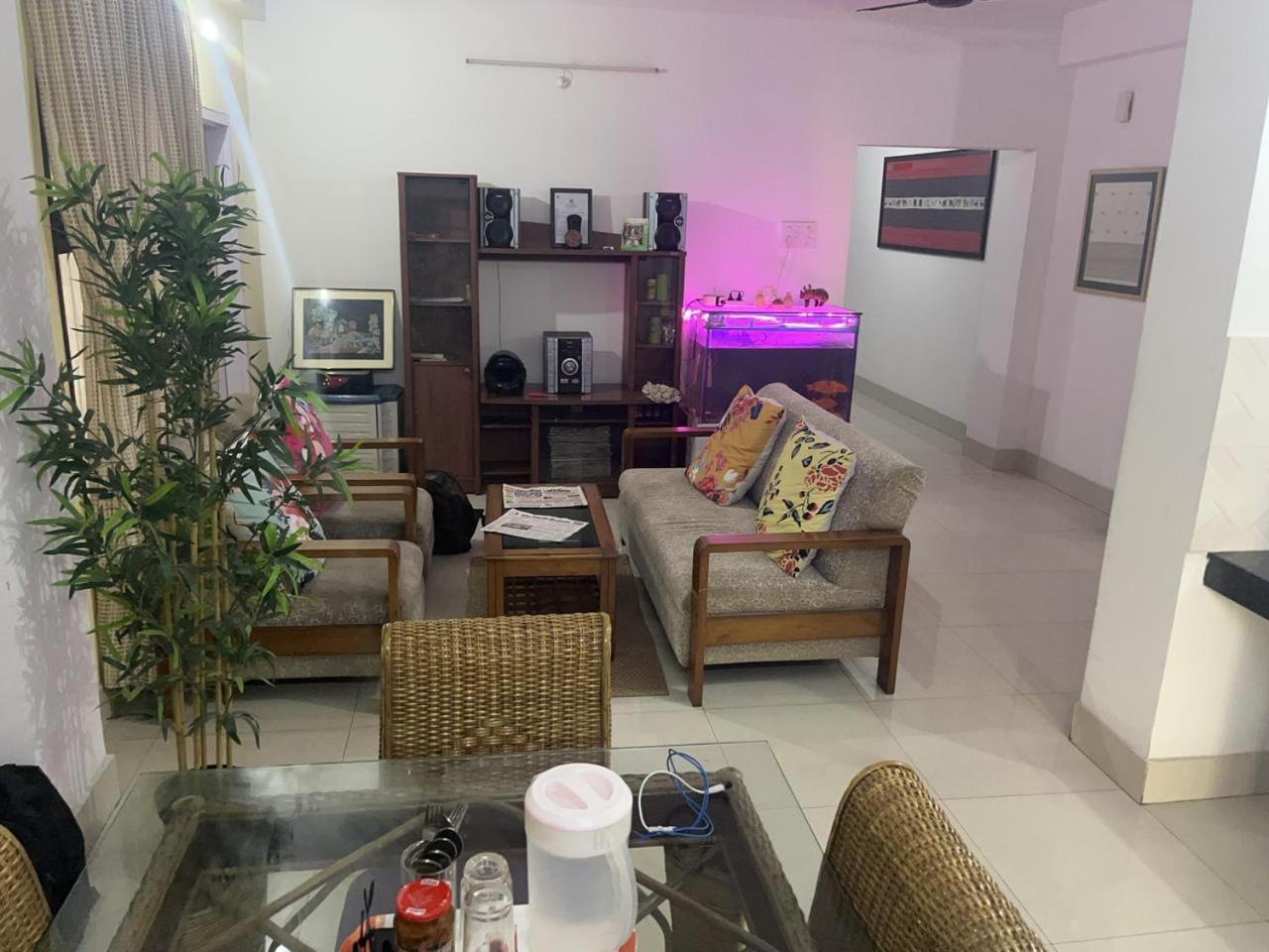 Gruham Sojourn Homestay Guwahati Exteriör bild